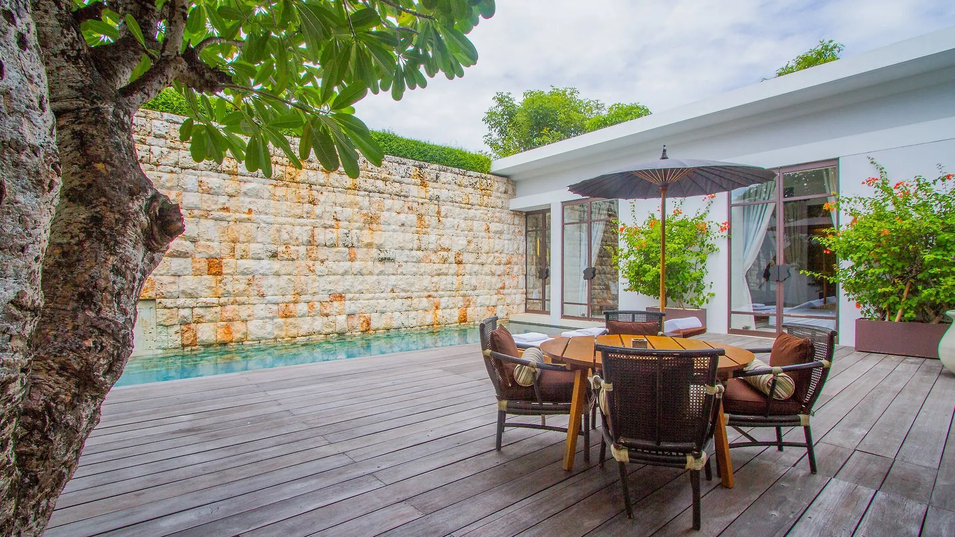 Komorebi Luxury Villa Seminyak